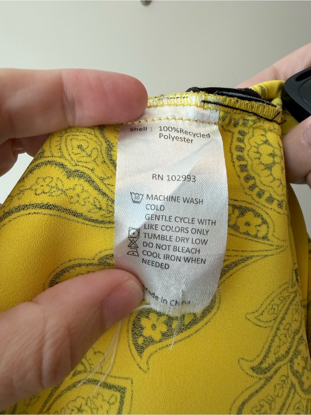 VGUC Saunders Collective Yellow Paisley Print Boxy Top Sz 4 - Picture 4 of 6